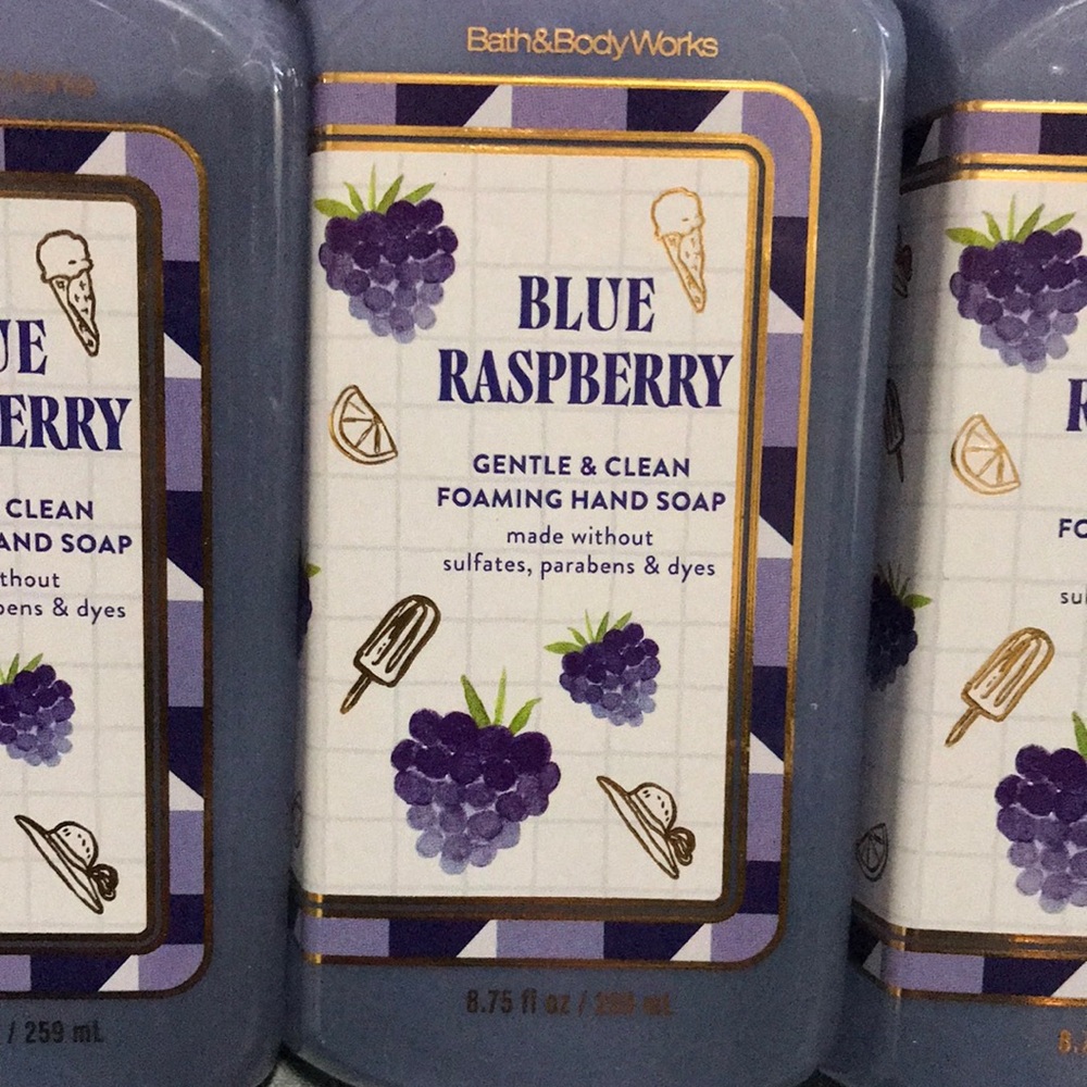 White Barn / Bath & Body Works- Blue Raspberry - Picture 2 of 3